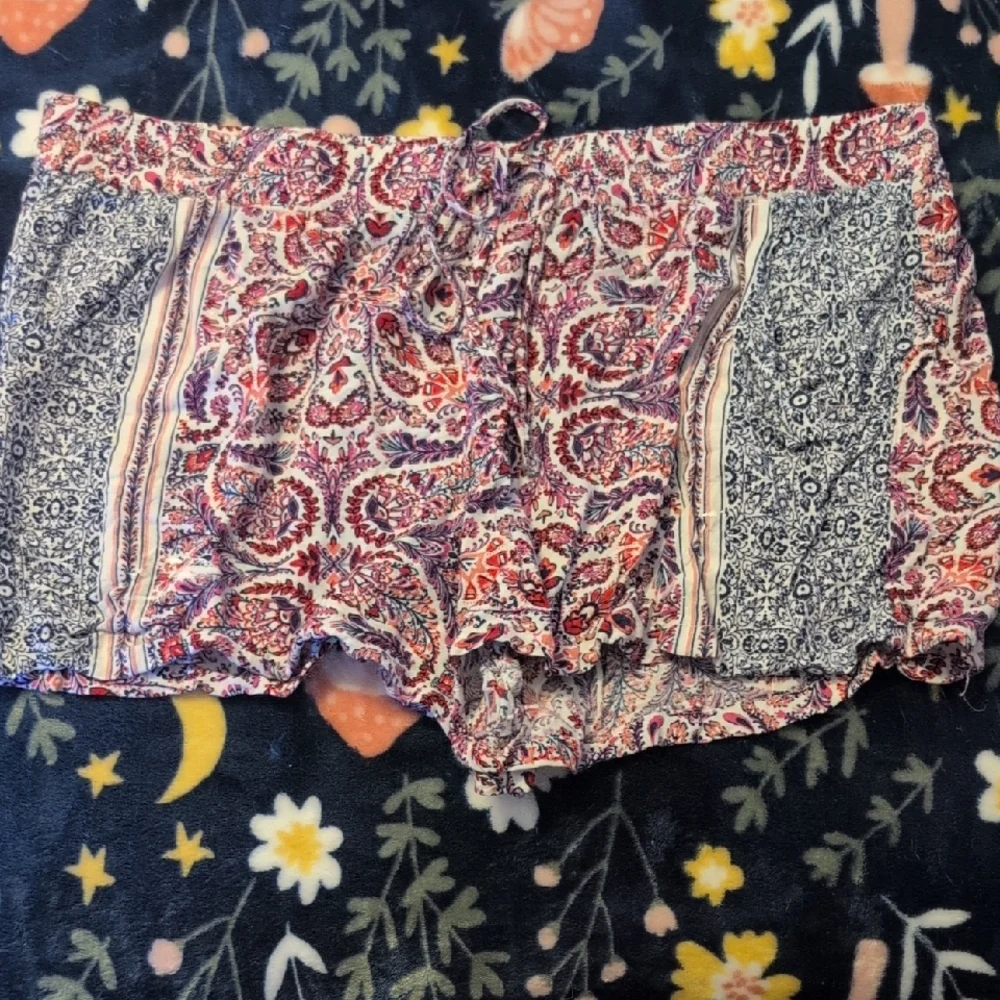 Paisley Print Shorts - Picture 1 of 5